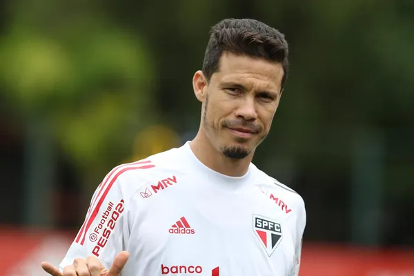 Hernanes está em sua quarta passagem pelo São Paulo