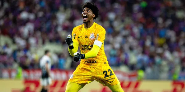 Hugo Souza chama a responsabilidade (Foto: Corinthians)