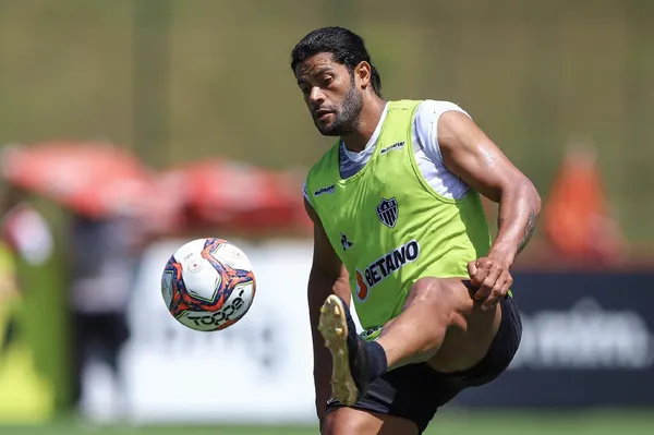 Hulk fechou com o Atlético-MG após o Palmeiras recusar sua chegada