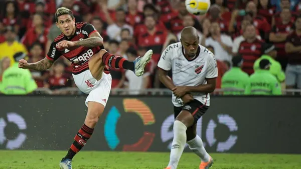 Indignados com atuação, torcedores do Atlético Mineiro criticam jogador do elenco