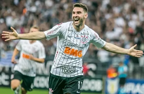 Jogador foi recusado por Vagner Mancini e está há dois meses sem jogar