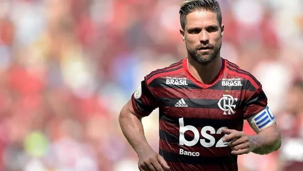 Jogador de gigante carioca é cornetado nas redes sociais pelo seu desempenho