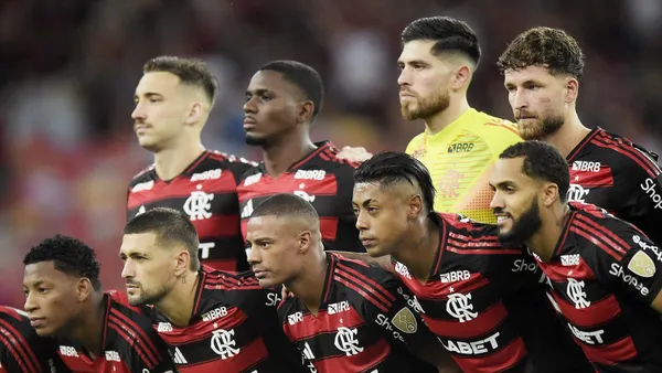 Jogadores do Flamengo antes de partida pela Libertadores. Foto: Alexandre Loureiro/AGIF