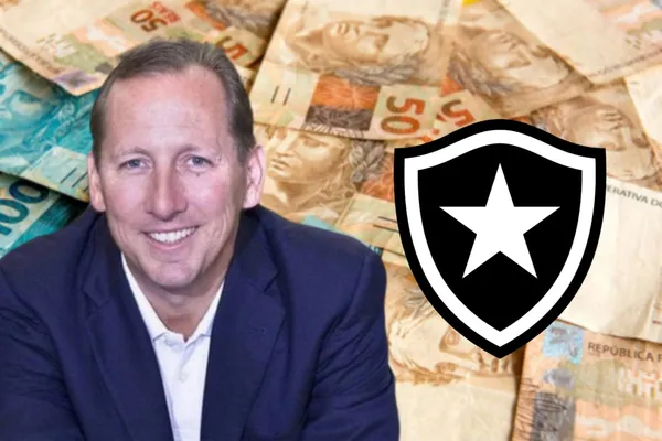 John Textor sorrindo e do lado o escudo do Botafogo