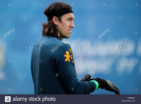 Lateral esquerdo retornou ao Corinthians na metade deste ano e já comprou briga por jogador