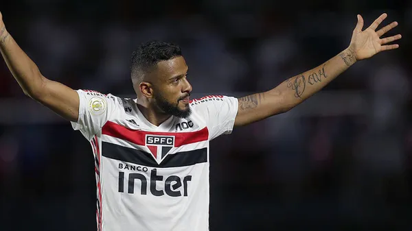Lateral esquerdo Tricolor também se envolveu em atropelamento nesta semana