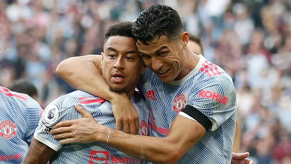 Lingard ao lado de Cristiano Ronaldo. Foto: Getty Images