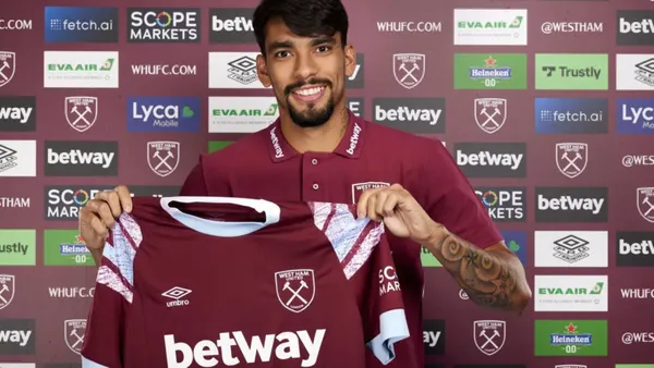 Lucas Paquetá com a camisa do West Ham — Foto: Divulgação/West Ham