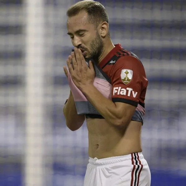 Meia é um dos principais jogadores do clube na temporada