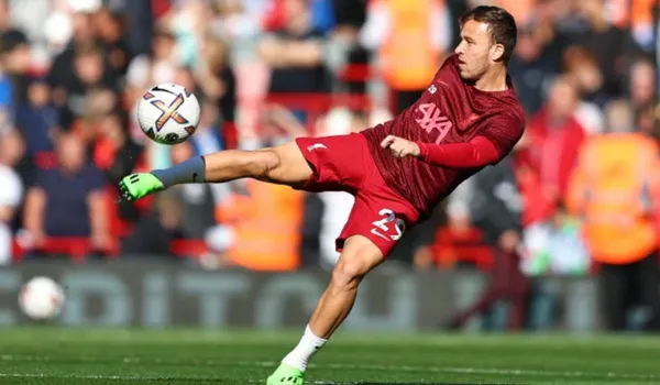 Meia está de saída do futebol europeu.