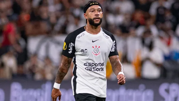 Memphis Depay em Corinthians x Palmeiras pelo Paulistão. Foto: Riquelve Nata/Sports Press Photo/Getty Images