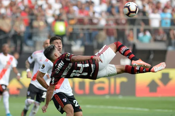 Mengão se vê preso aos seus desejos na temporada