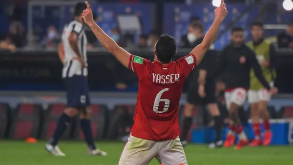 Mesmo com desfalque de seis titulares, clube egípcio dá aula de aplicação tática e despacha favorito mexicano