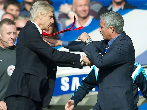 Mourinho ataca Arsene Wenger por não estar em seu livro