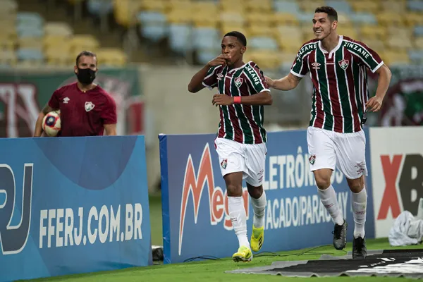 Na quinta-feira enfrentou o River Plate pela Copa Libertadores e esta manhã a seleção inglesa oficializou a contratação. O atacante de 17 anos, joia do Fluminense, segue com Guardiola para a Inglaterra
