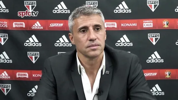 Nem temperatura de 30 graus fez Crespo tirar o terno na goleada contra a Inter de Limeira