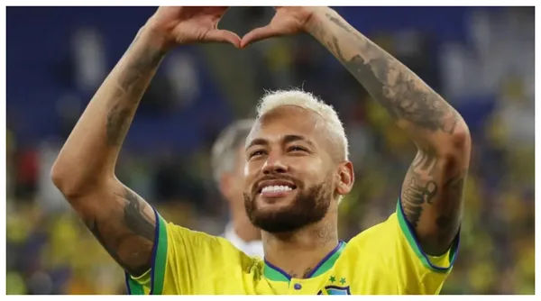 Neymar com a camisa da Seleção Brasileira