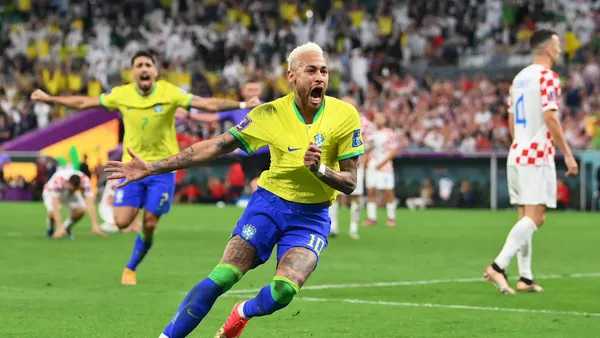 Neymar comemora gol contra a Croácia