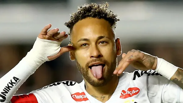 Neymar em partida pelo Santos. Foto: Mauricio De Souza/AGIF