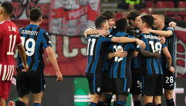 Num dos jogos mais empolgantes das oitavas, italianos e alemães medem forças