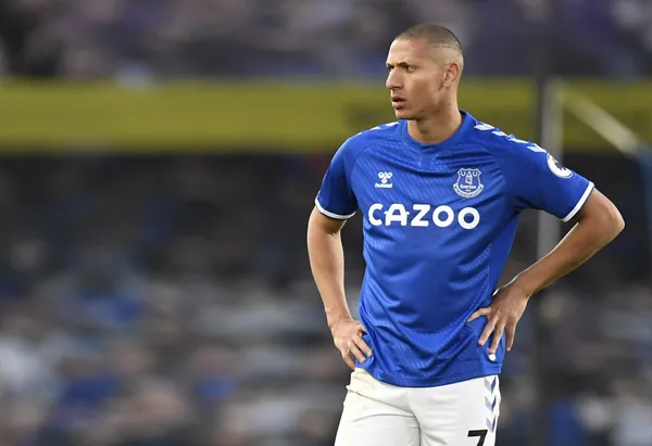 O atacante brasileiro, que atualmente joga pelo Everton na Premier League, seria um dos pedidos de Carlo Ancelotti para sua próxima campanha no Real Madrid