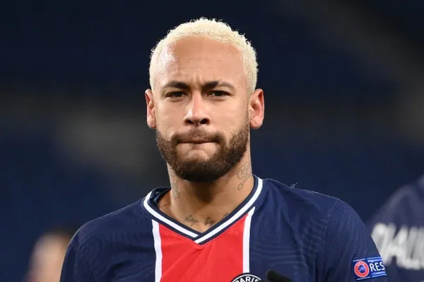 O atacante do PSG falou sobre diversos assuntos em entrevista para o canal do clube francês