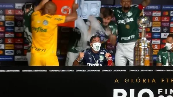O Palmeiras derrotou o Santos por 1 a 0 na final da Copa Libertadores