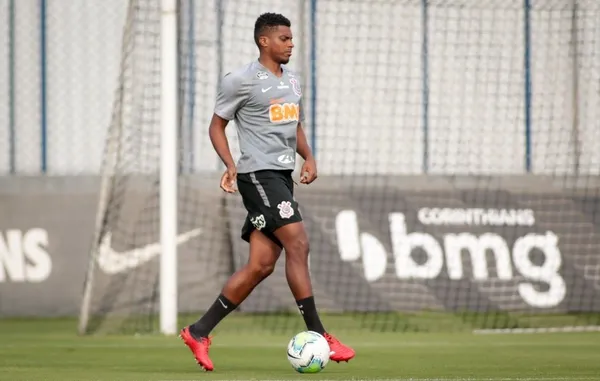 O Timão corre contra o tempo para colocar os melhores em campo