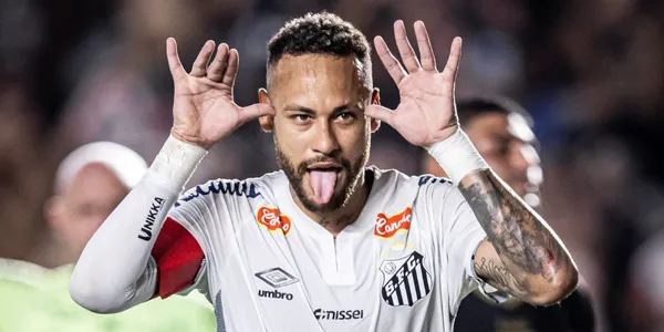 Os elogios que Neymar recebe de companheiro de equipe (Foto: Santos)