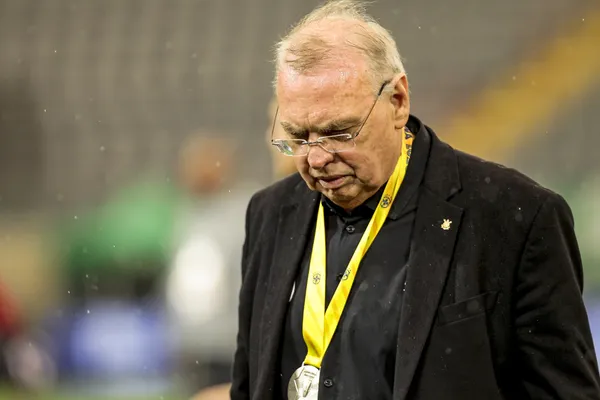 Osmar Stábile presidente do Corinthians lamenta durante partida contra o Palmeiras no estádio Arena Barueri pelo campeonato Super Copa Do Brasil Feminino 2026. Foto: Marco Miatelo/AGIF