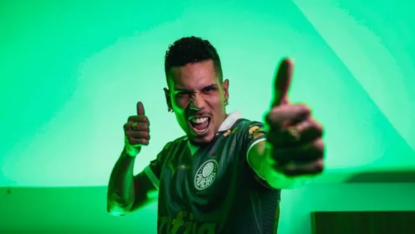 Paulinho trocou o Atlético Mineiro pelo Palmeiras