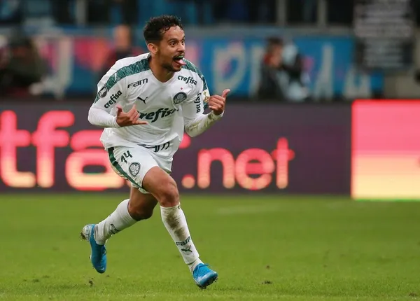 Polivalente jogador se reinventou no clube com Abel Ferreira