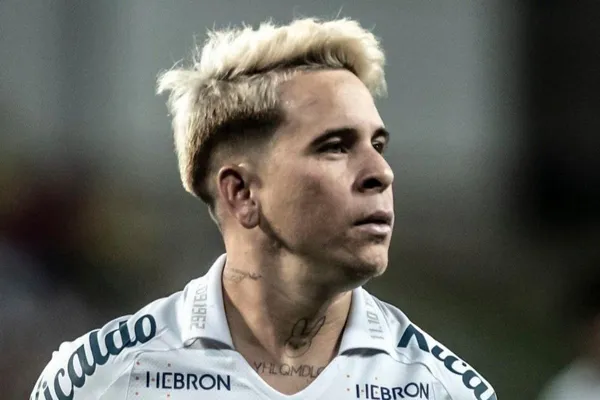 Presidente do clube admite, entretanto, que sabe que a negociação é difícil