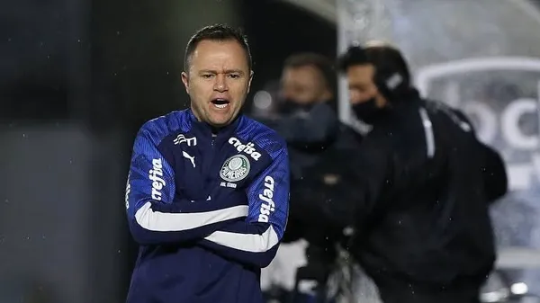 Redes sociais registraram mais uma vez a opinião contrária dos torcedores