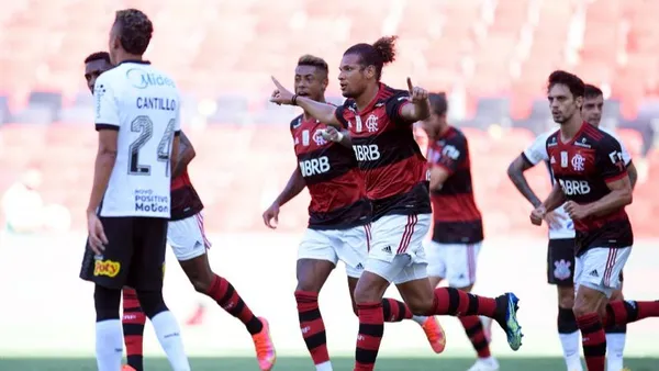 Rivalidade duas maiores torcidas do Brasil acirrou após este domingo (14)Rivalidade das duas maiores torcidas do Brasil acirrou após este domingo (14)