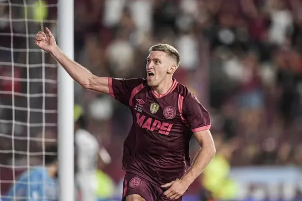 Rodrigo Castillo comemora o gol da vitória do Lanús sobre o Flamengo — Foto: Divulgação / Conmebol Recopa