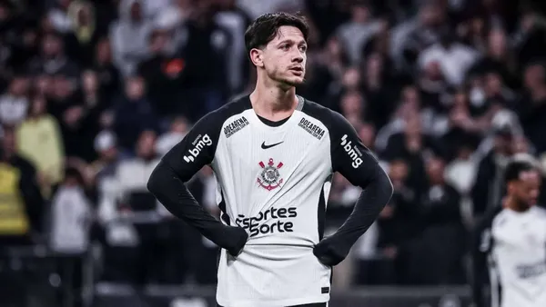 Rodrigo Garro em Corinthians x Vitória — Foto: Marcos Ribolli