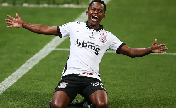 Rodrigo Santana dirigiu Juan Cazares no Atlético Mineiro