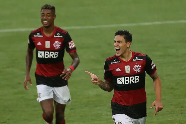 Rogério Ceni deve fazer grandes mudanças no Flamengo