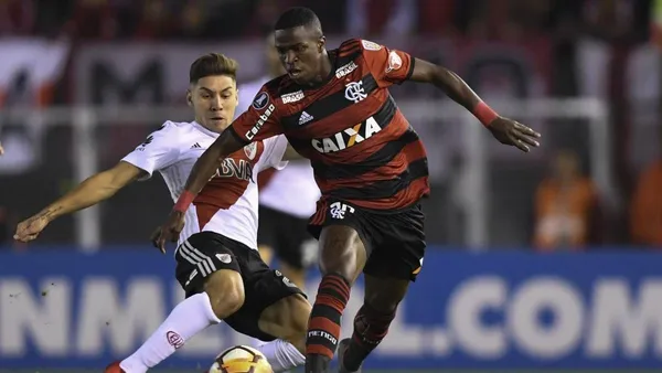 Rubro-negro está bem próximo de jogador que é irmão de santista