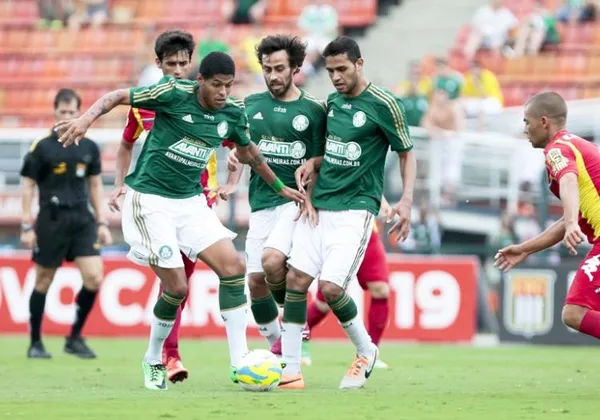 Rumor da volta de atacante ao Palmeiras movimenta as redes sociais