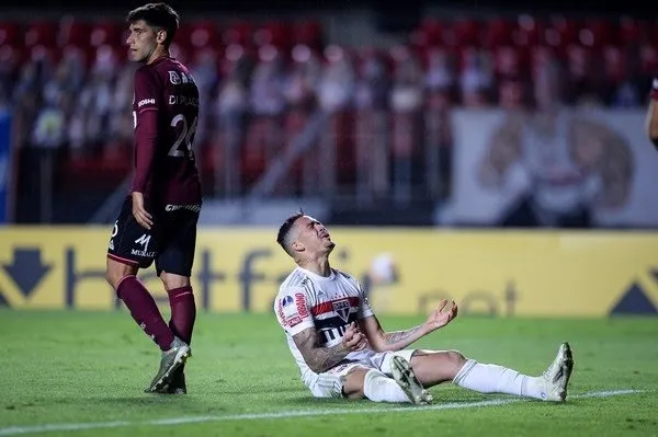 São Paulo foi eliminado em casa da Copa Sul-Americana pelo time argentino