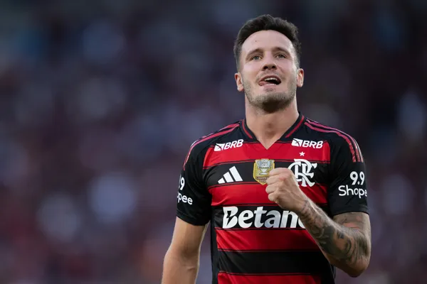 Saúl, meio-campista espanhol do Flamengo. Foto: Thiago Ribeiro/Agif
