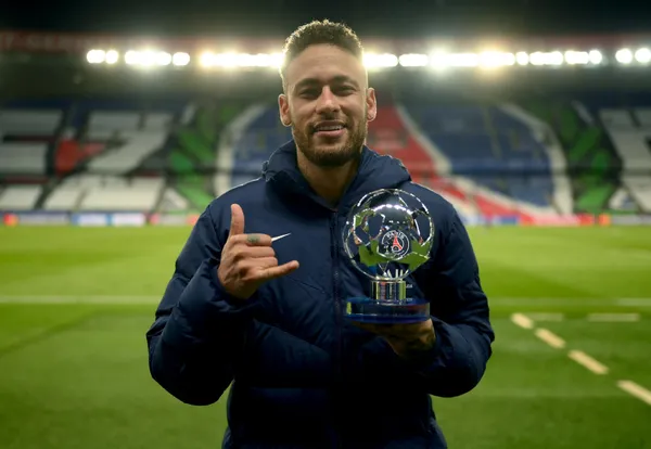 Se Neymar ficar em Paris é algo que devemos esperar