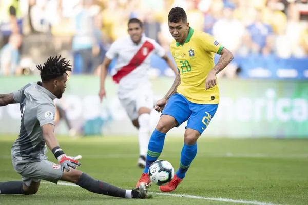 Seleção Brasileira encara os peruanos pela segunda rodada