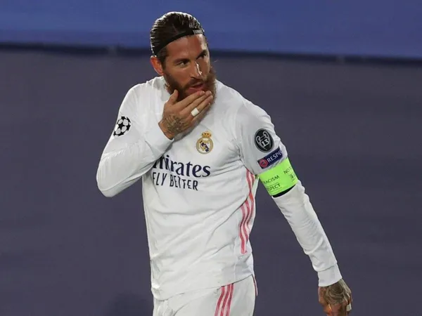 Sergio Ramos estaria disposto a manter o seu vencimento de 12 milhões de euros líquidos se assinar uma prorrogação do contrato