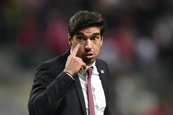 Técnico português ainda não perdeu no Verdão