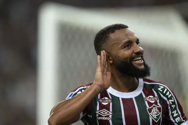 Thiago Ribeiro/AGIF. Samuel Xavier, lateral-direito do Fluminense
