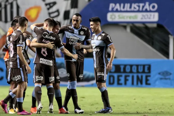 Timão busca a primeira vitória na competição