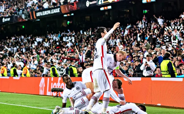 Times alemães dominam a competição